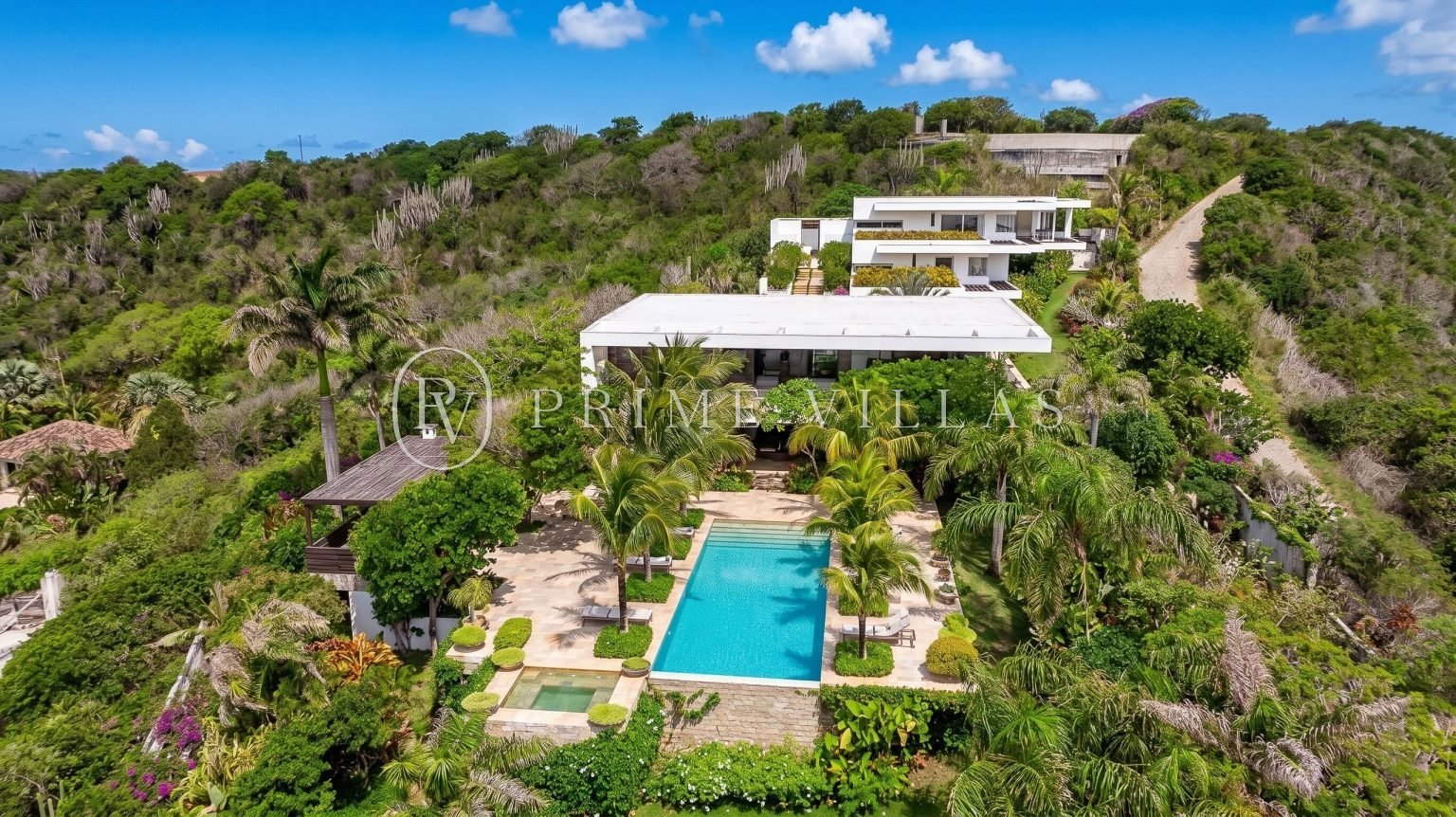 Luxuosa mansão de 5 quartos em Buzios
