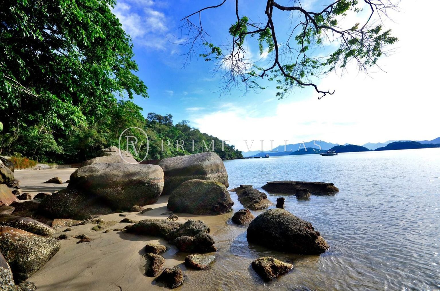 Mansão frente mar em Angra dos Reis