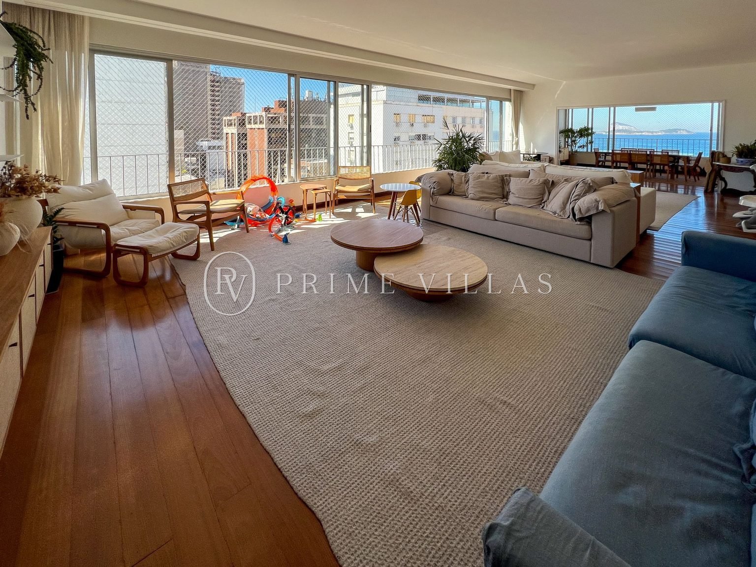 Ipa052 – Apartamento exclusivo e amplo em Ipanema
