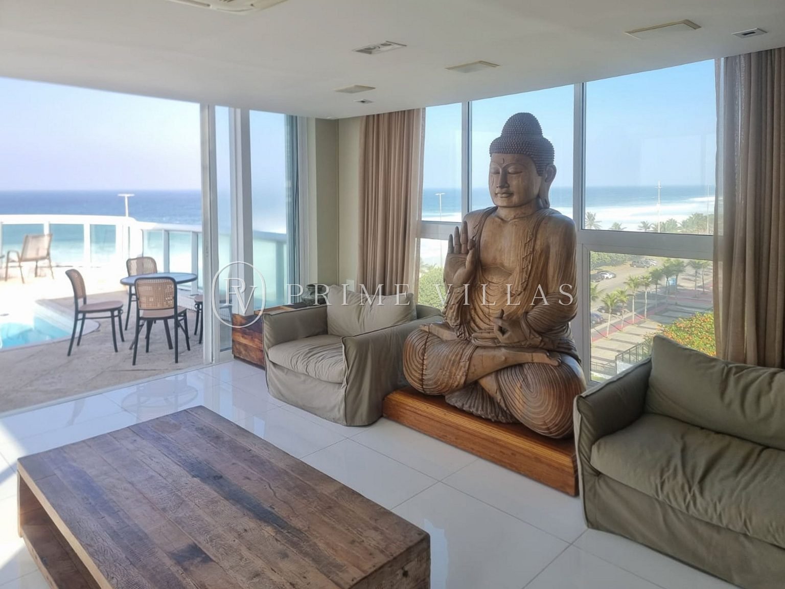 Cobertura na orla da Barra da Tijuca